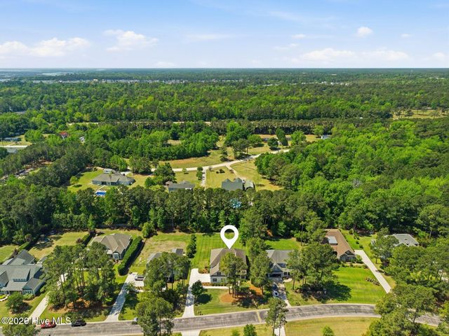 74 Aster Place, Hampstead, NC 28443