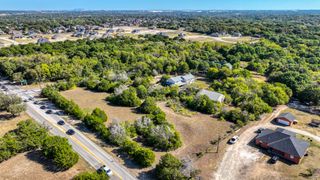 1922 W Pleasant Run Road, Desoto, TX 75115