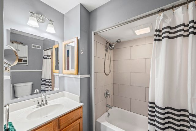 1758 E Clinton Street, Frankfort, IN 46041