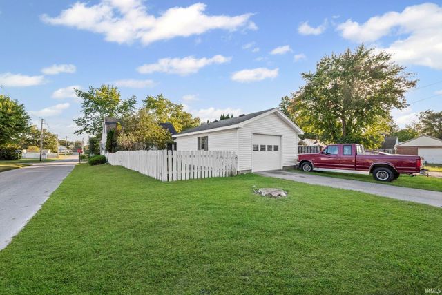 1758 E Clinton Street, Frankfort, IN 46041