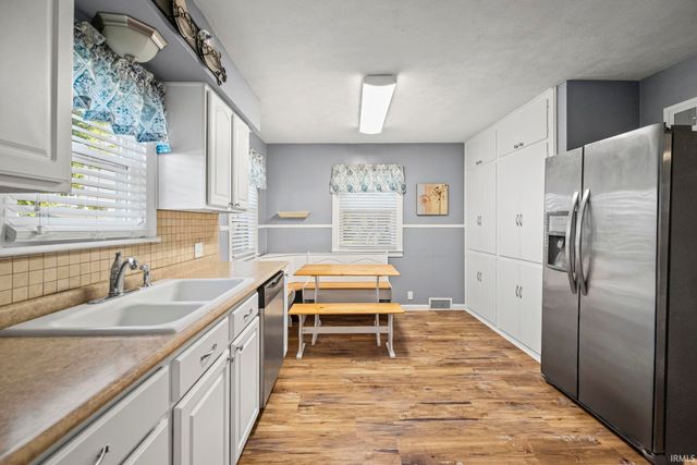 1758 E Clinton Street, Frankfort, IN 46041