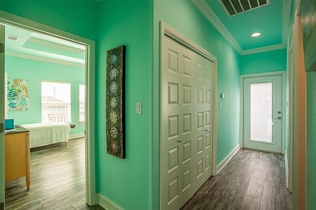 2110 Seahorse Lane, Crystal Beach, TX 77650