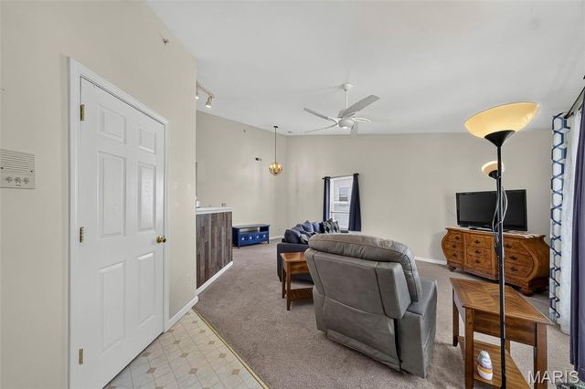 618 Homerun Drive 6N, O'fallon, MO 63366