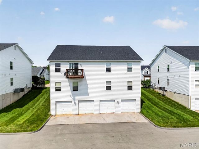 618 Homerun Drive 6N, O'fallon, MO 63366