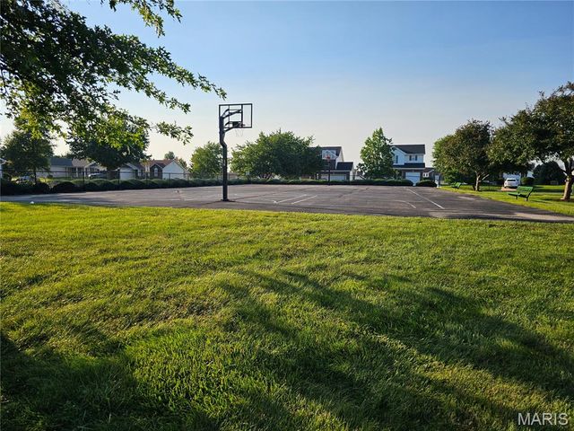 618 Homerun Drive 6N, O'fallon, MO 63366