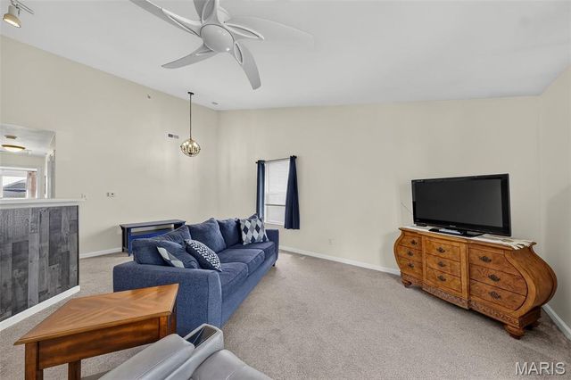618 Homerun Drive 6N, O'fallon, MO 63366