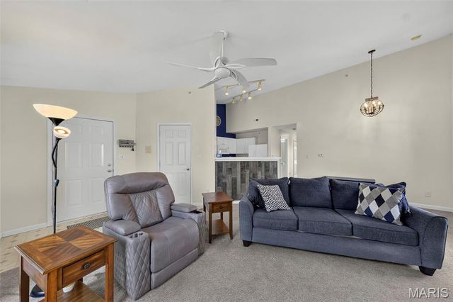618 Homerun Drive 6N, O'fallon, MO 63366