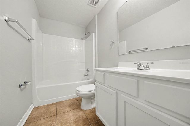 2208 NICOLLETT WAY, Leesburg, FL 34748