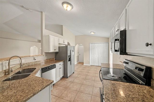 2208 NICOLLETT WAY, Leesburg, FL 34748