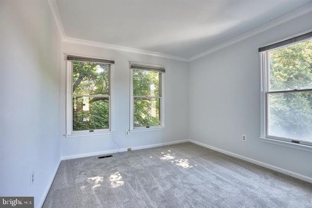 4836 CLOISTER DR, Rockville, MD 20852