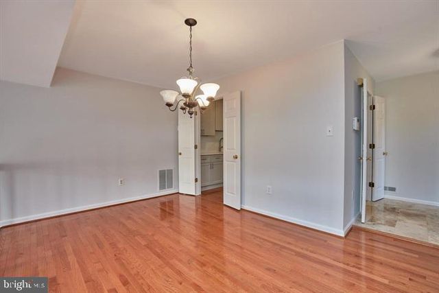 4836 CLOISTER DR, Rockville, MD 20852
