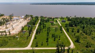 032 Falcon Point, Onalaska, TX 77360