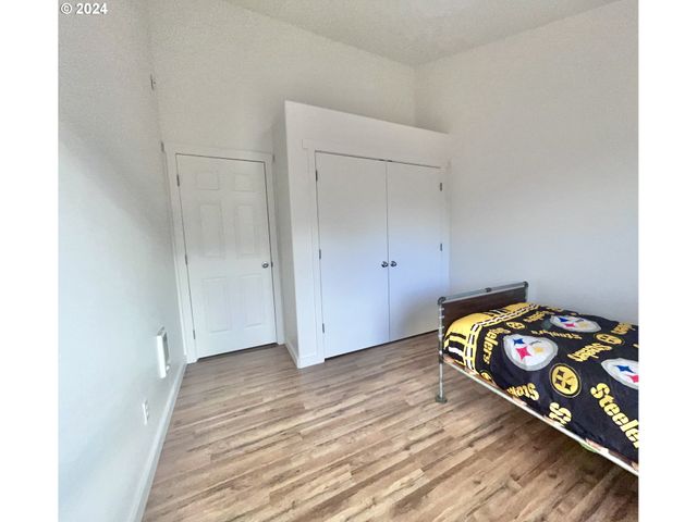 108 ENOS St, Amity, OR 97101