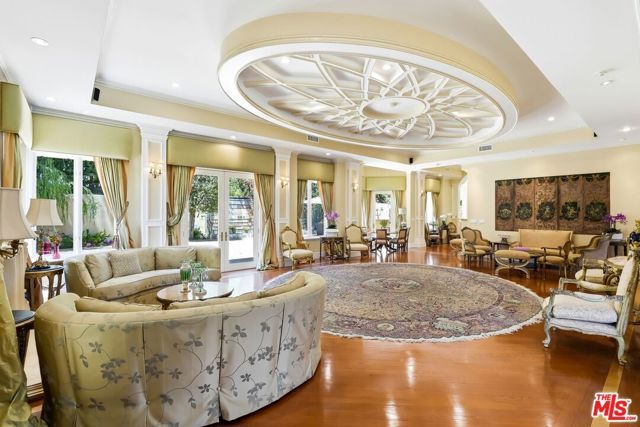 1415 Jonesboro Drive, Los Angeles, CA 90049
