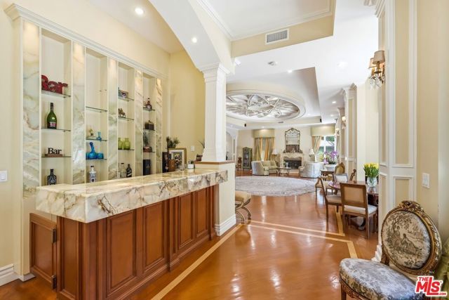 1415 Jonesboro Drive, Los Angeles, CA 90049