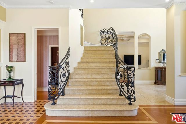 1415 Jonesboro Drive, Los Angeles, CA 90049