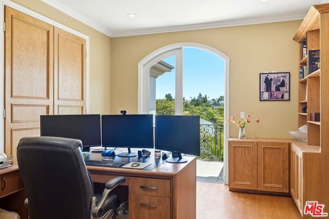 1415 Jonesboro Drive, Los Angeles, CA 90049