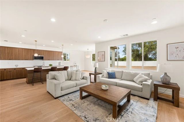 5525 Norwood Avenue, Riverside, CA 92505