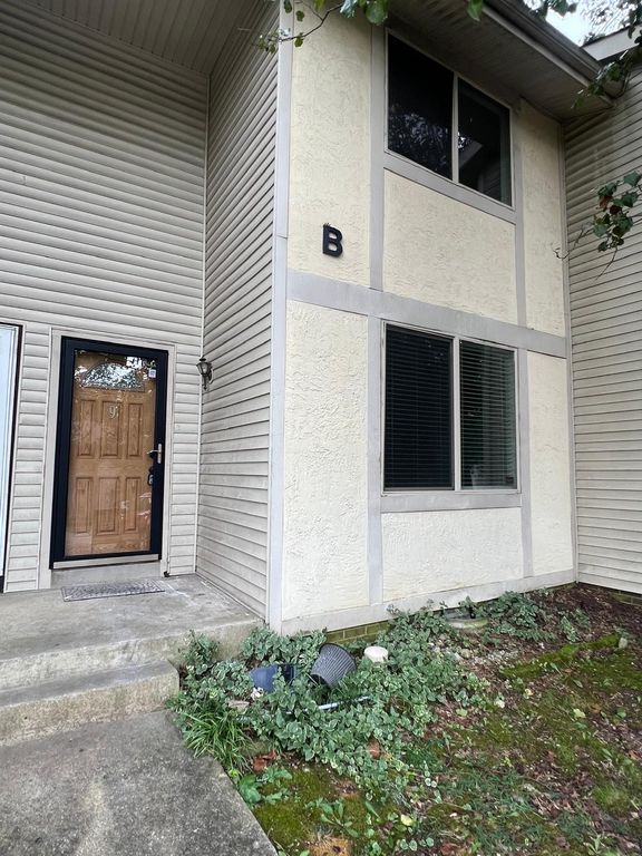 4958 Edmondson Pike Apt B9, Nashville, TN 37211
