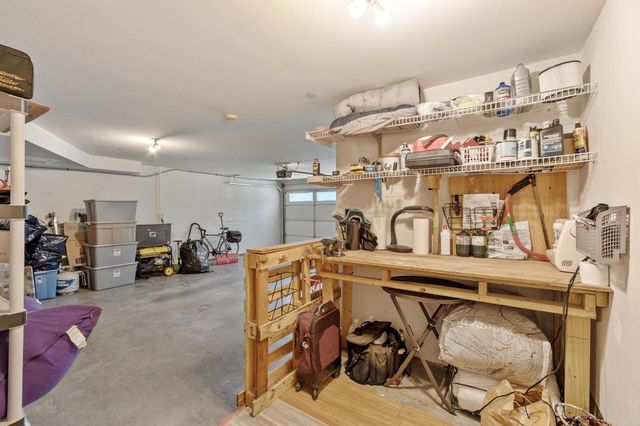 22 Scribner Rd Apt 3, Fremont, NH 03044