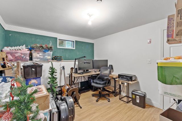 22 Scribner Rd Apt 3, Fremont, NH 03044
