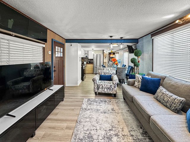 9001 S Cicero Avenue 320, Oak Lawn, IL 60453