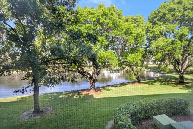 2202 LUCAYA Bend G2, Coconut Creek, FL 33066