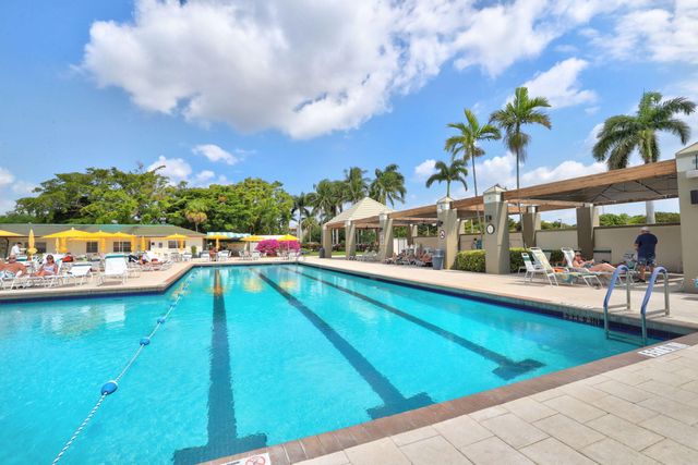 2202 LUCAYA Bend G2, Coconut Creek, FL 33066