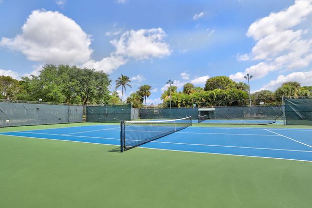 2202 LUCAYA Bend G2, Coconut Creek, FL 33066