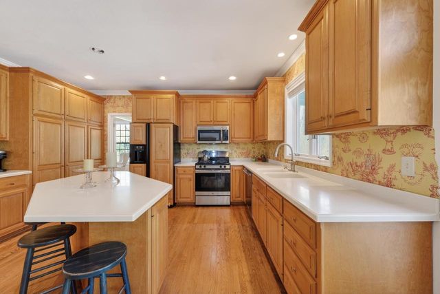 1429 Kings Lynn Road, Stoughton, WI 53589