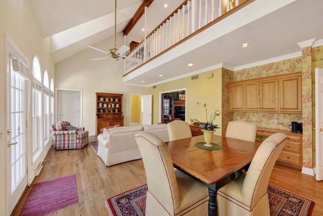 1429 Kings Lynn Road, Stoughton, WI 53589