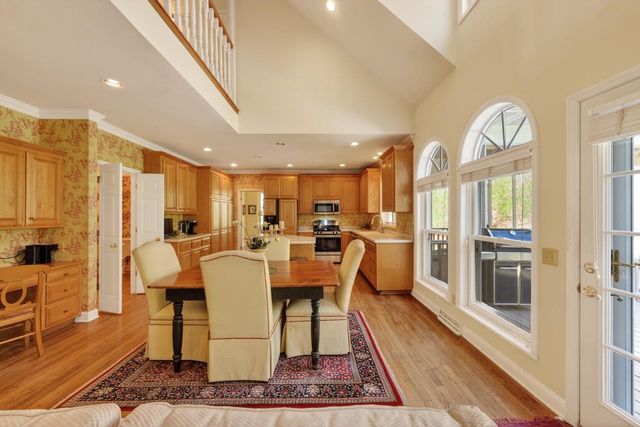 1429 Kings Lynn Road, Stoughton, WI 53589