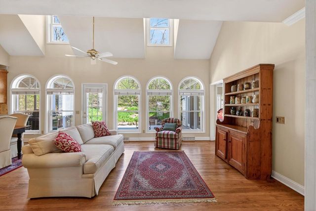 1429 Kings Lynn Road, Stoughton, WI 53589