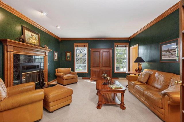 1429 Kings Lynn Road, Stoughton, WI 53589