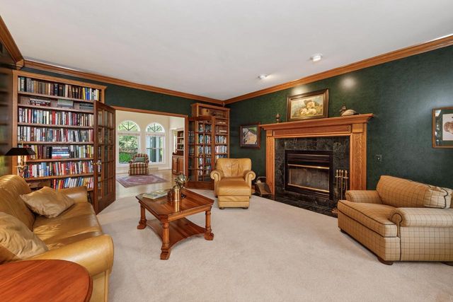 1429 Kings Lynn Road, Stoughton, WI 53589