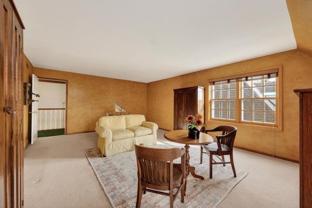 1429 Kings Lynn Road, Stoughton, WI 53589