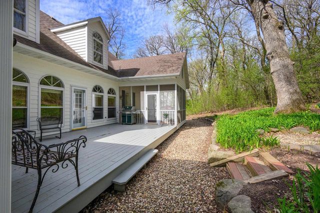 1429 Kings Lynn Road, Stoughton, WI 53589