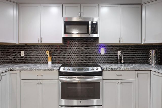 1017 Hamlet Ct, Stockton, CA 95209