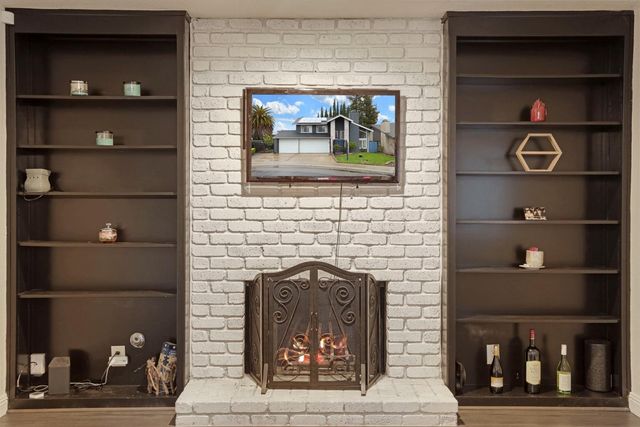 1017 Hamlet Ct, Stockton, CA 95209