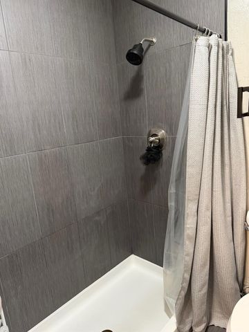 1017 Hamlet Ct, Stockton, CA 95209