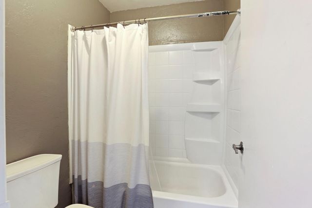 1017 Hamlet Ct, Stockton, CA 95209