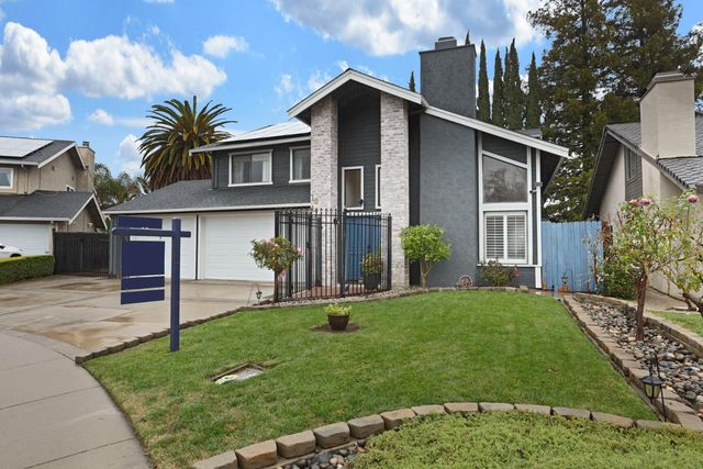 1017 Hamlet Ct, Stockton, CA 95209