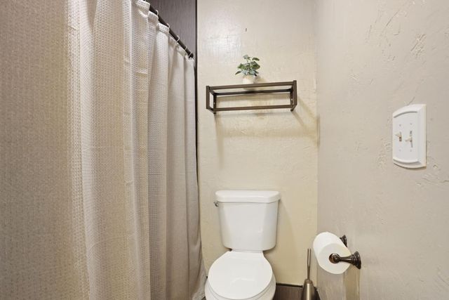 1017 Hamlet Ct, Stockton, CA 95209