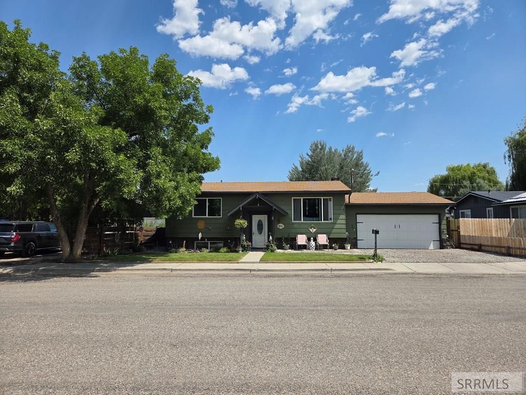 Image 79 of property listing at 904 Edwards Street, Salmon, ID 83467