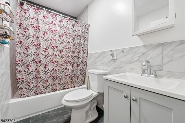 63 Linden Ave, Irvington Twp., NJ 07111