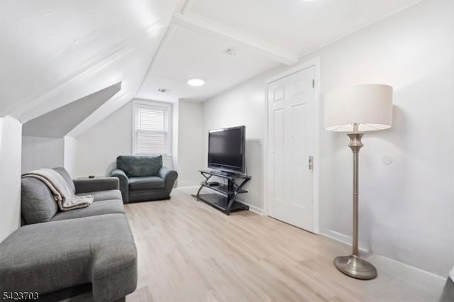 63 Linden Ave, Irvington Twp., NJ 07111