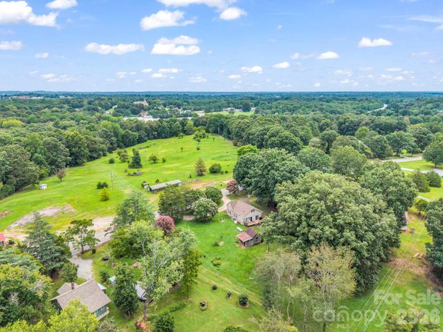 1264 Piney Ridge Road, Forest City, NC 28043