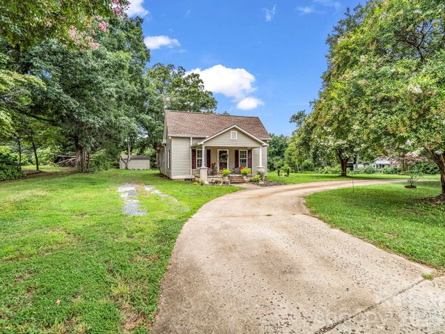 1264 Piney Ridge Road, Forest City, NC 28043
