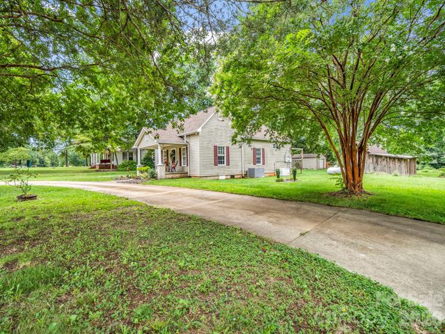 1264 Piney Ridge Road, Forest City, NC 28043