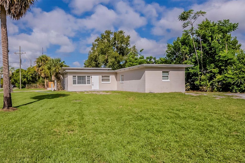 1000 EMERALDA ROAD, Orlando, FL 32808
